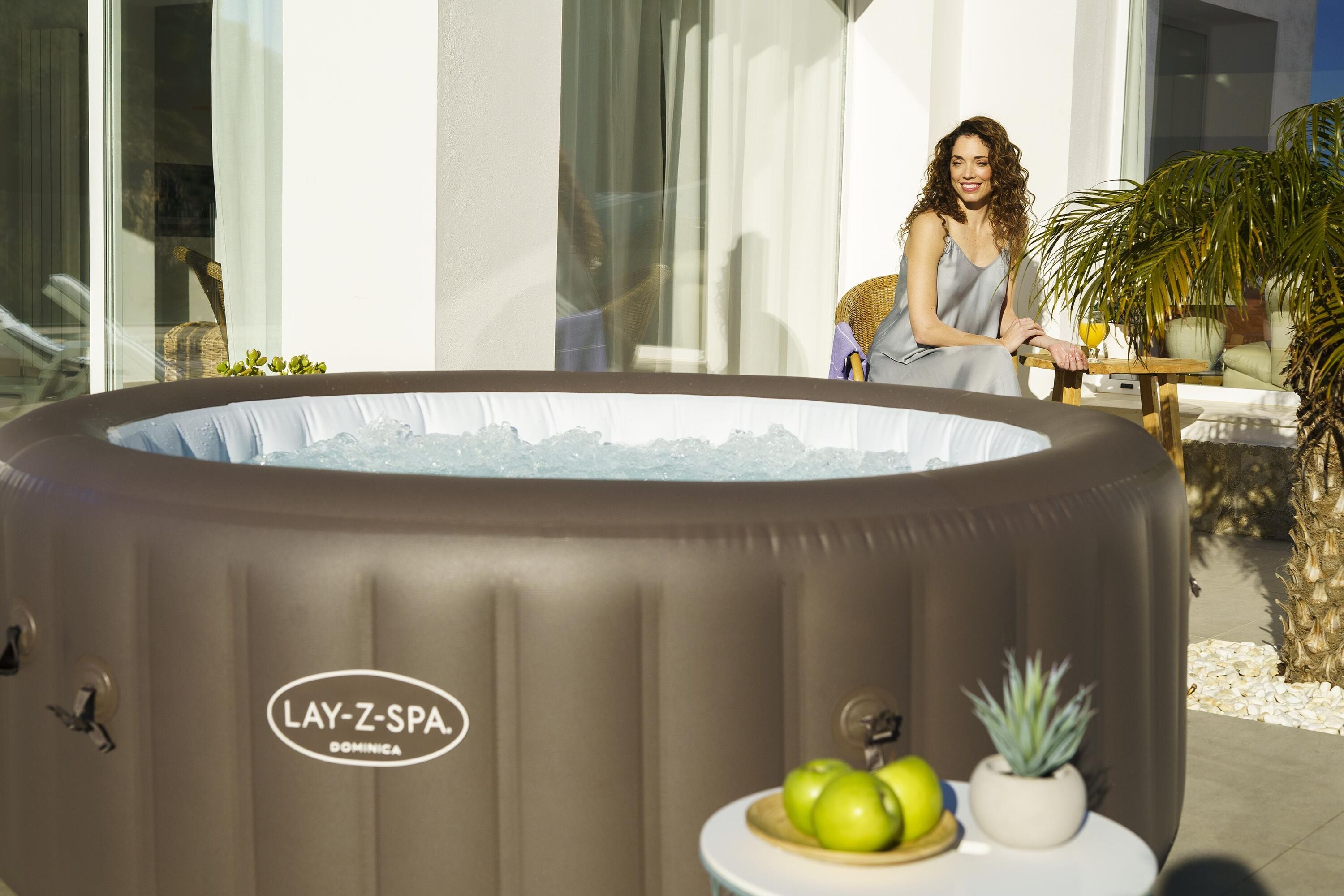 Lay-Z-Spa Dominica Smart Hydrojet 6 bruin